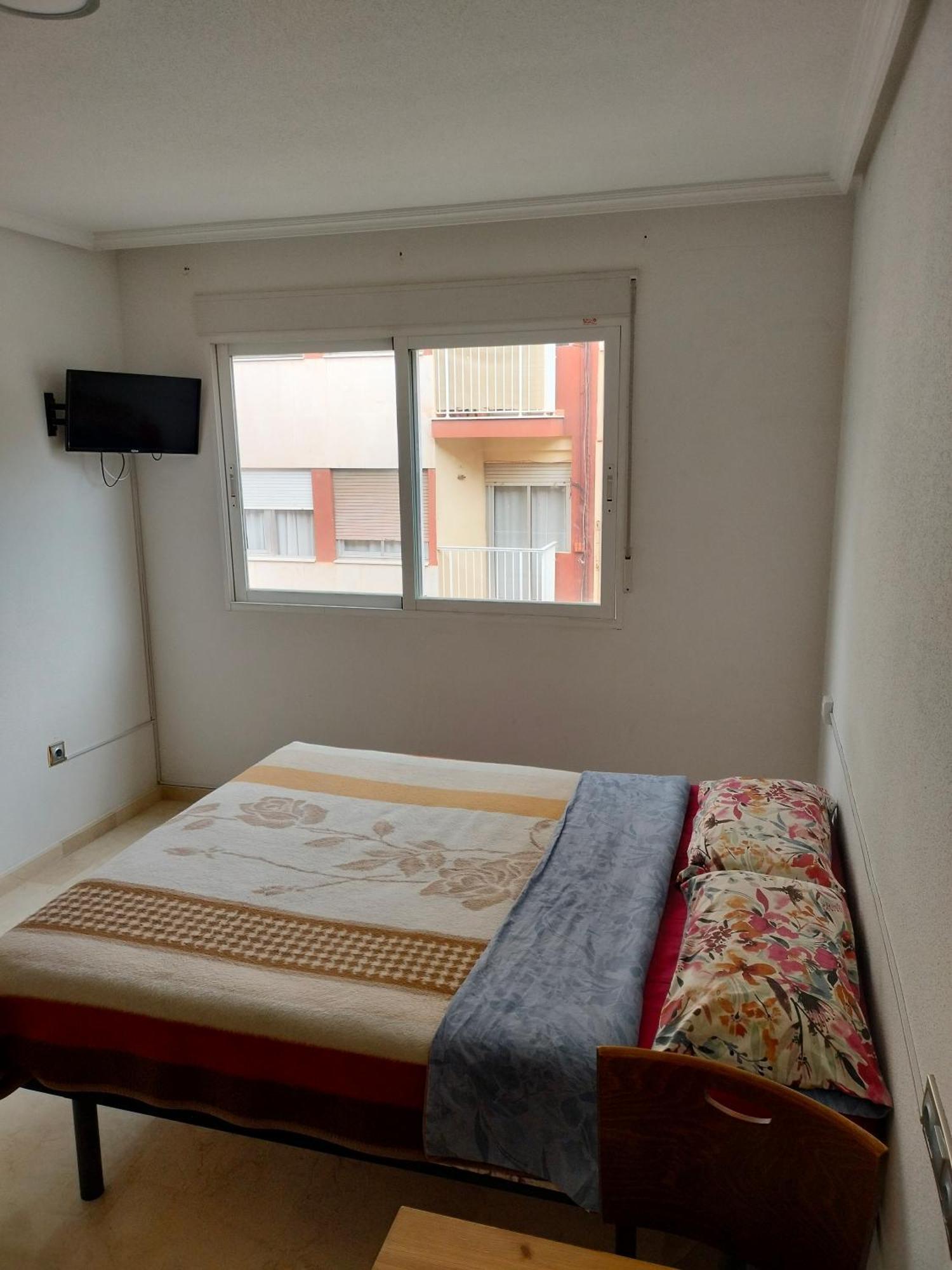 Appartement Holiday Centre Deluxe à Alicante Extérieur photo
