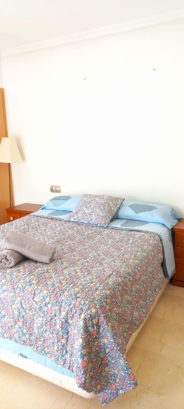 Appartement Holiday Centre Deluxe à Alicante Extérieur photo